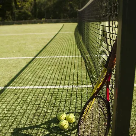 Nocleg ze śniadaniem Gym & Tennis Il Falco Offagna